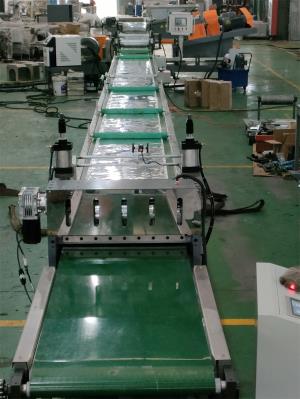 鋁箔隔音片生產(chǎn)線_鋁箔隔音片擠出機(jī)_佳德